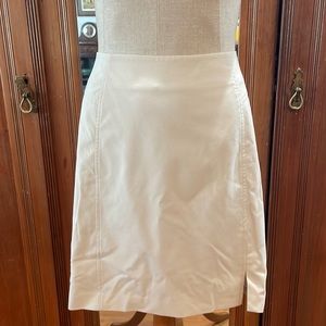The limited short skirt ivory stretch zipper slit women’s size 8